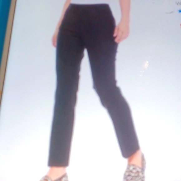 Kim Roger's straight leg petite pants - Picture 1 of 3